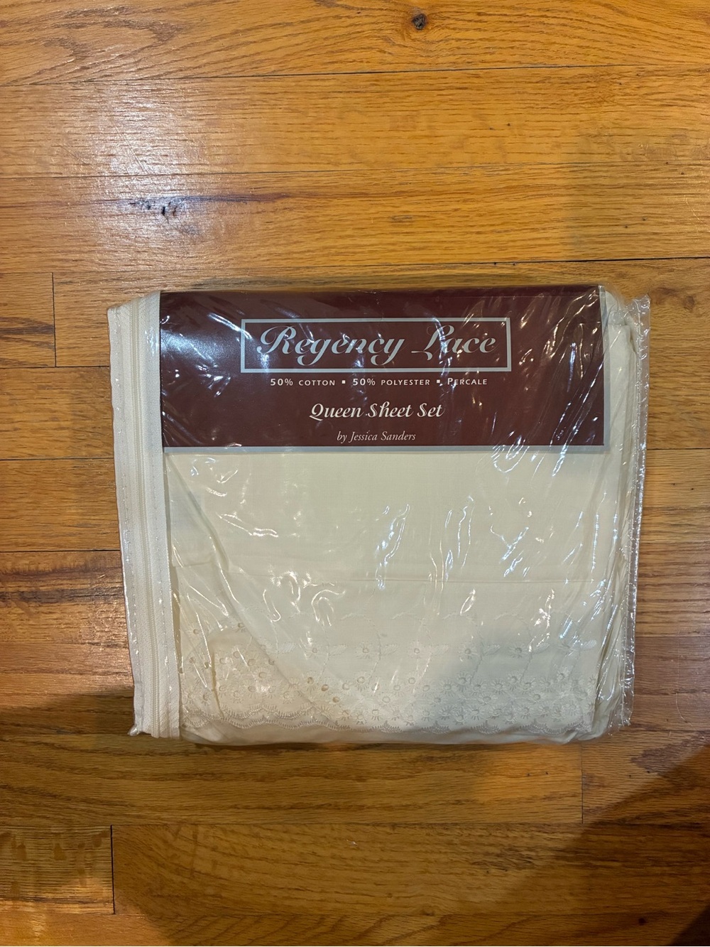 NWT Regency Lace Queen Sheet Set in Cream